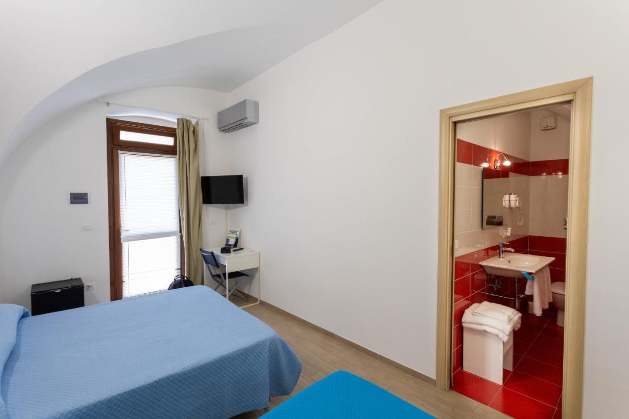 Z'Bass Rooms Termoli Exterior photo